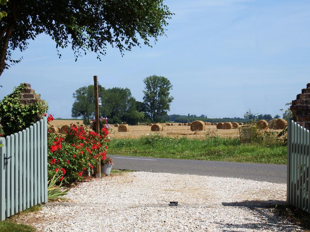 La Petite Saugere Villa Bosguerard-de-Marcouville Exterior photo